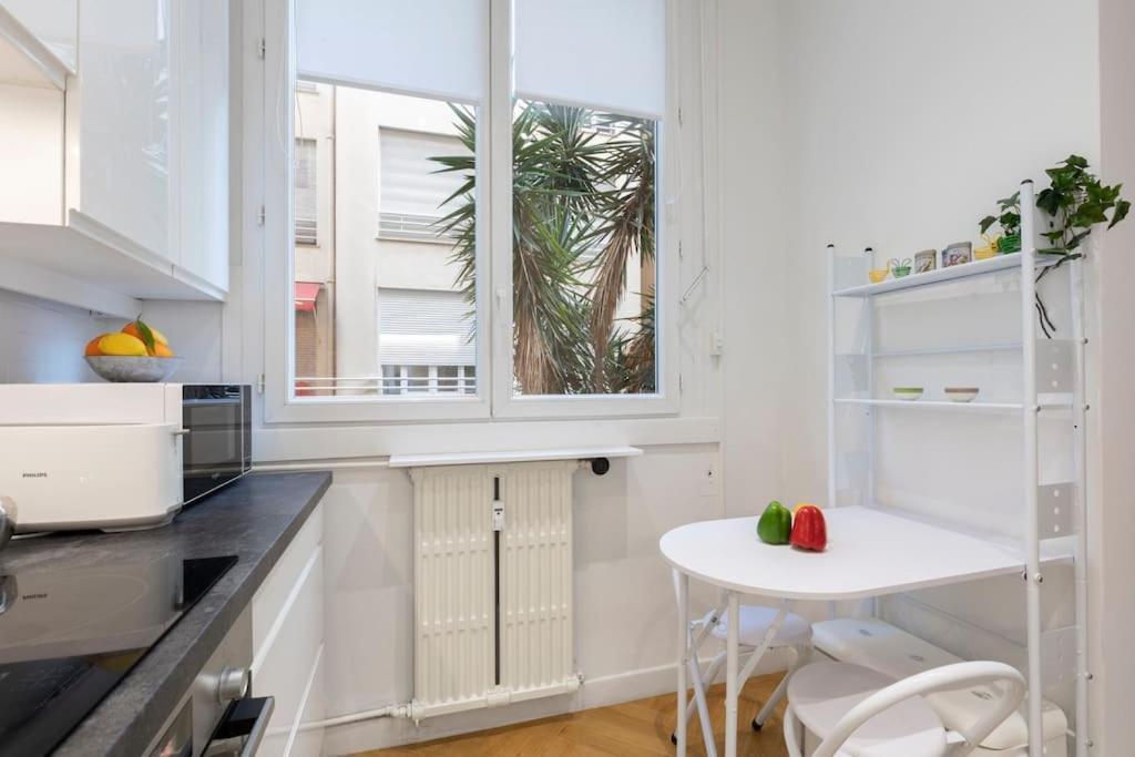 Ferienwohnung Promenade, 2Pieces Chic Et Clim Avec Terrasse Nizza Exterior foto