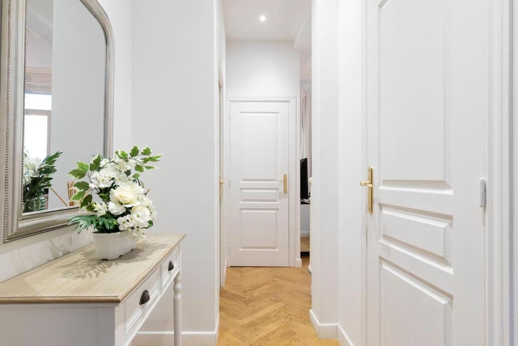 Ferienwohnung Promenade, 2Pieces Chic Et Clim Avec Terrasse Nizza Exterior foto